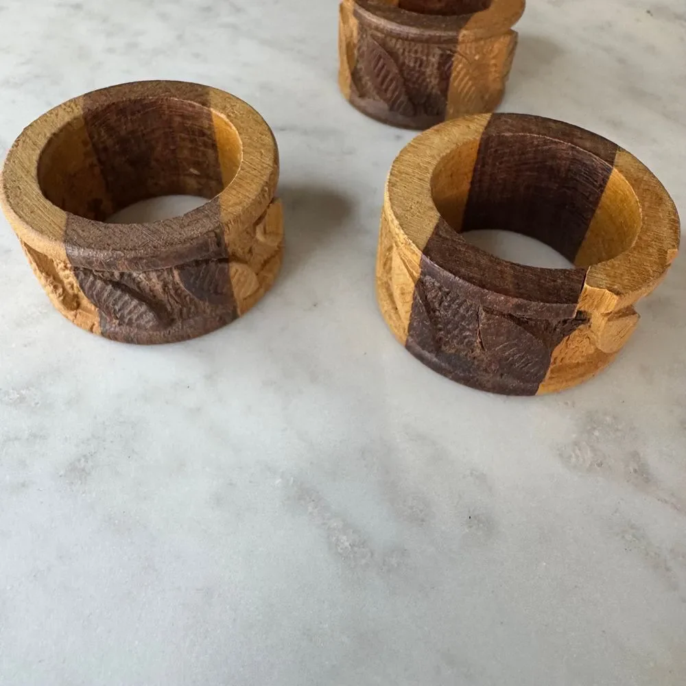 Handcrafted Wooden Napkin Rings Two-Tone Carved Leaf Design Home Decor Set‎ of 3